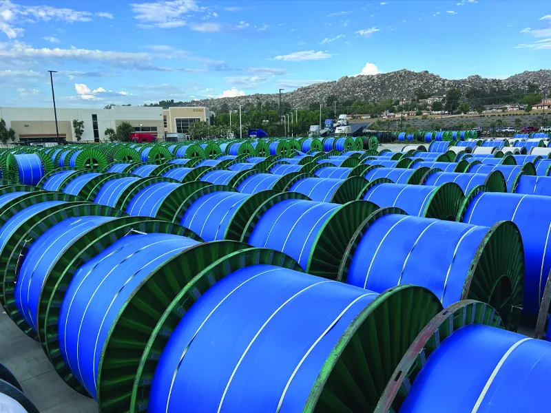 मध्यम-वोल्टेज और निम्न-वोल्टेज बिजली केबलों के बीच अंतर।